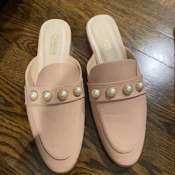 Shoes - Baby pink pearl mules